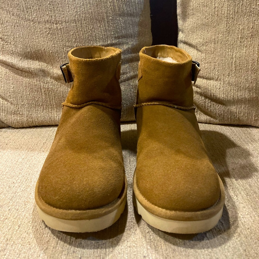 Like new! UGGS with buckle. - Picture 5 of 6